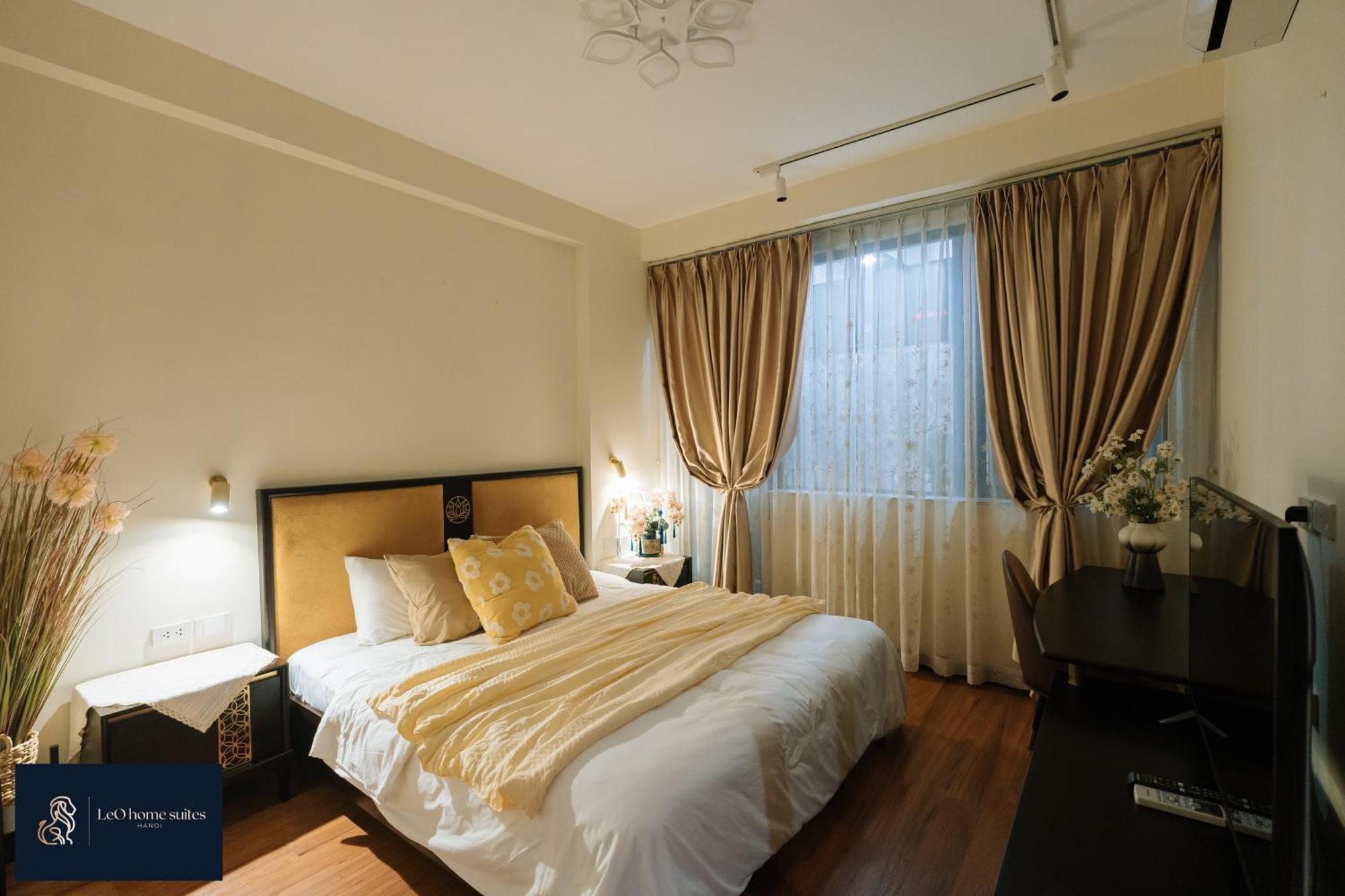 Home Suites -Natural Light -Projector -Spacious - 2Br Incenter Hanoi Buitenkant foto