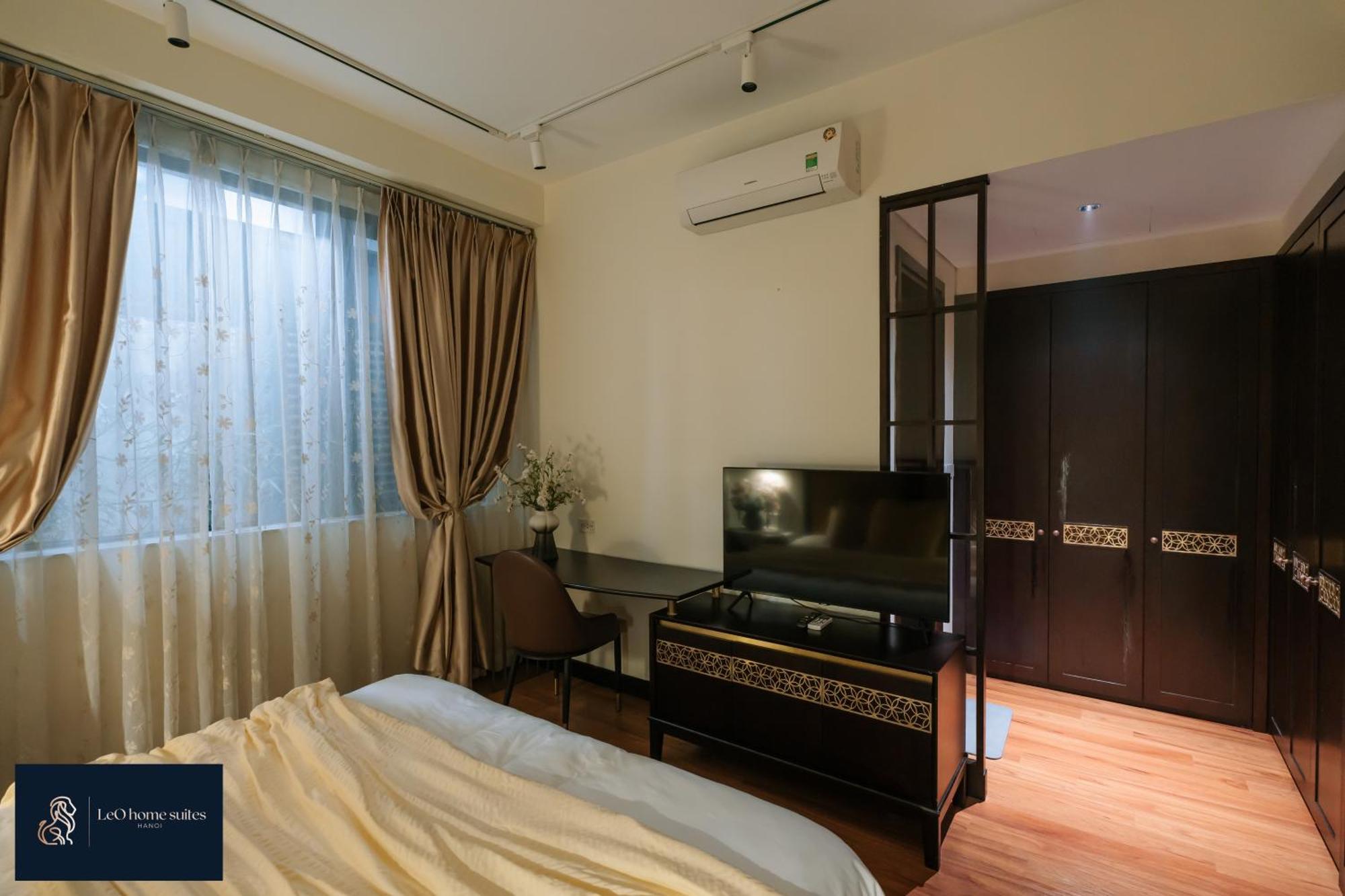 Home Suites -Natural Light -Projector -Spacious - 2Br Incenter Hanoi Buitenkant foto
